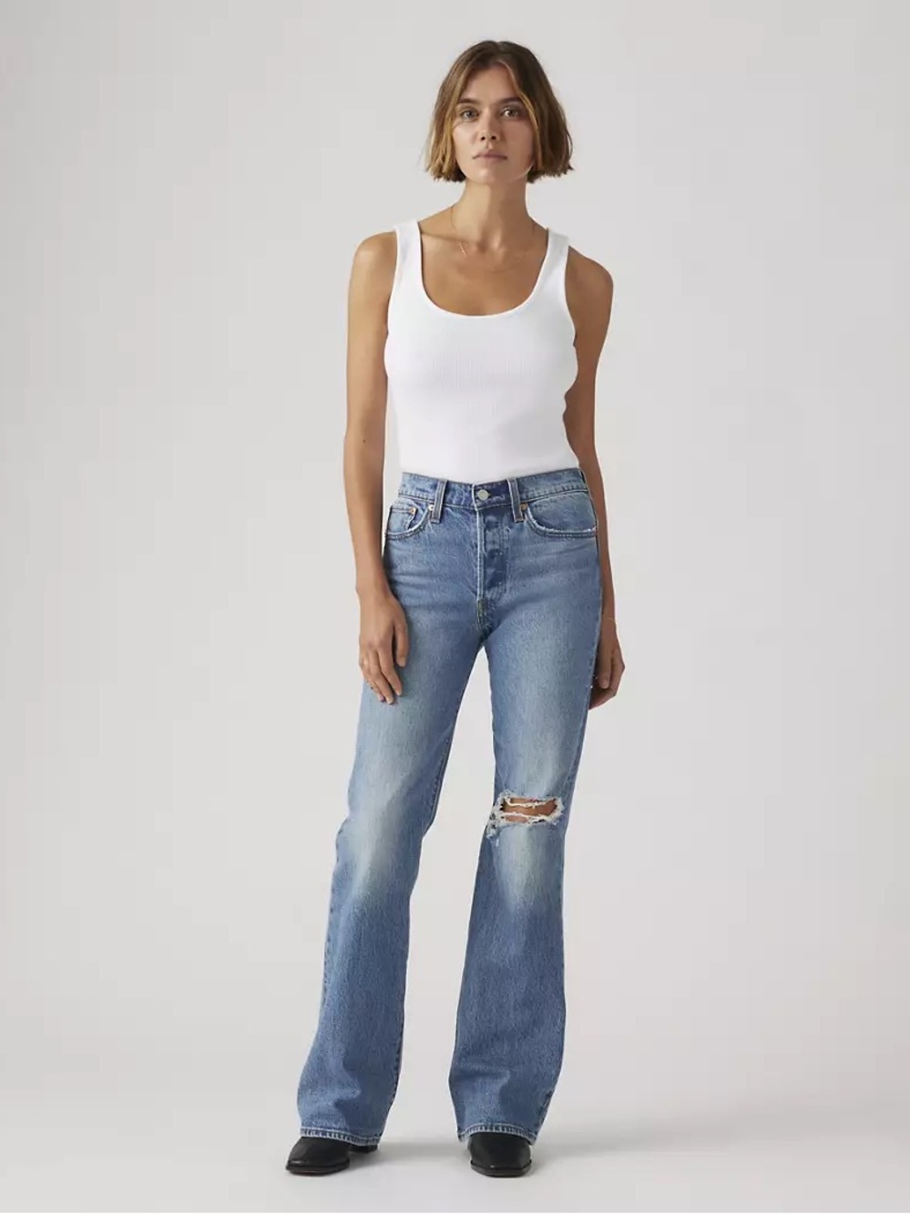 Levi’s Wedgie Bootcut in smudged Paint Medium Wash NWOT 26/32